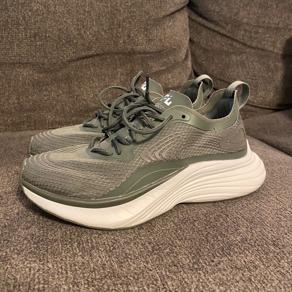 APL Streamline Women’s Size 6